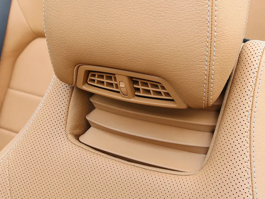Mercedes E 250 CGI Cabrio BlueEfficiency Nackenheizung Kopfstütze