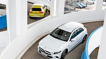 VW Golf eHybrid/Mercedes A 250 e - Foto: Niklas Gotta VW Golf eHybrid/Mercedes A 250 e - Foto: Niklas Gotta