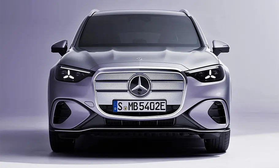 Neue Designsprache debütiert mit dem Mercedes GLC EQ (2026) Die neue Designsprache zu sehen am Mercedes GLC EQ (2026). Ansicht von vorne.