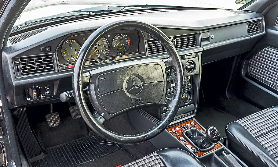 Mercedes 190 E 2.5-16 Evo II (W201) Mercedes 190 E 2.6-16 EVO II