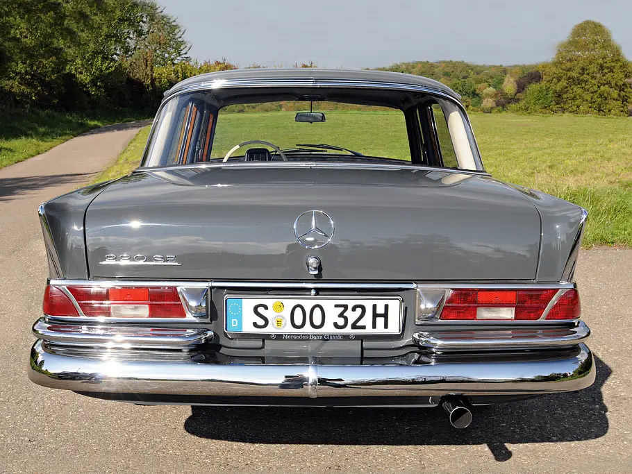 Mercedes 220 SE Bilder technische Daten Kaufberatung Oldtimer Heck