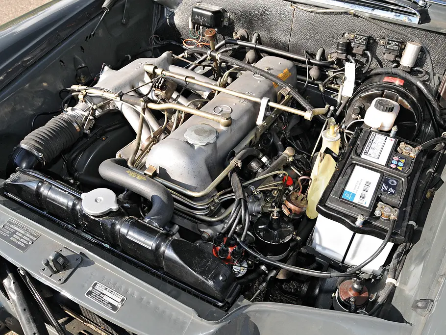 Mercedes 220 SE Bilder technische Daten Kaufberatung Oldtimer Motor