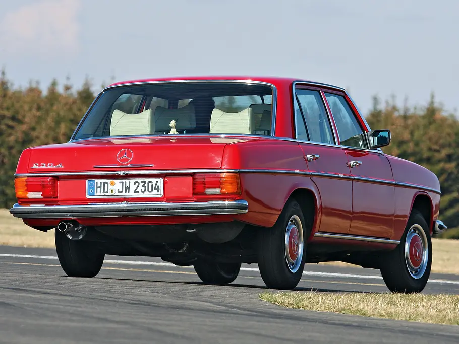 Mercedes 230.4 Bilder technische Daten Oldtimer Heck
