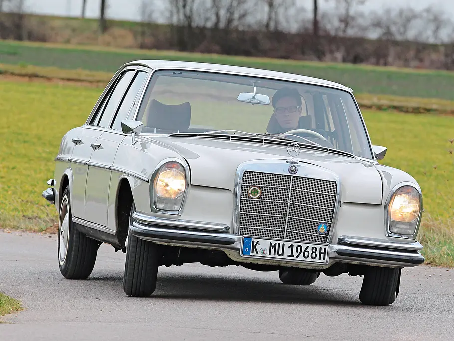 Fahrbericht: Mercedes 250 S Mercedes 250 S W108 Vergleich Bilder technische Daten