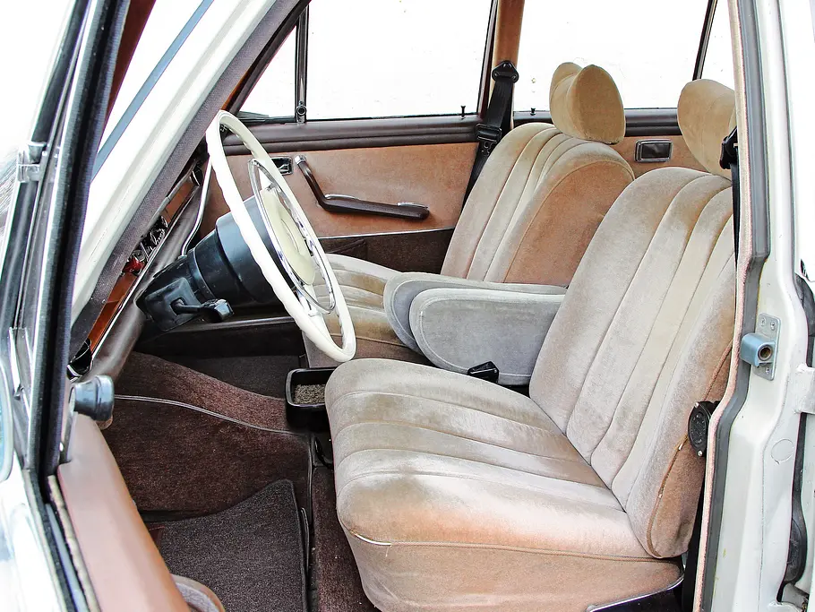 Fahrbericht: Mercedes 250 S Mercedes 250 S W108 Vergleich Bilder technische Daten Sitze