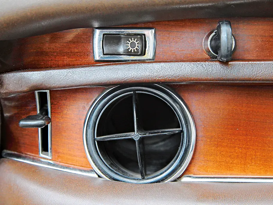 Fahrbericht: Mercedes 250 S Mercedes 250 S W108 Vergleich Bilder technische Daten Lüftung
