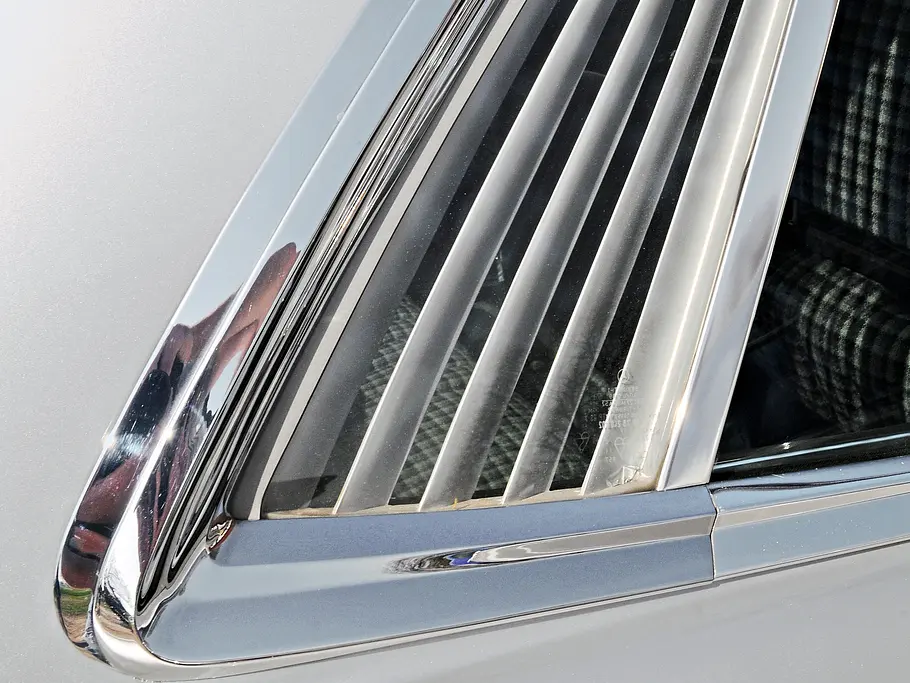 Mercedes 280 SLC Vergleich Youngtimer Bilder technische Daten Lamellen