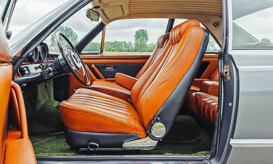 Die Sitze des Mercedes 300 SEL 6.3 Coupé Pininfarina.