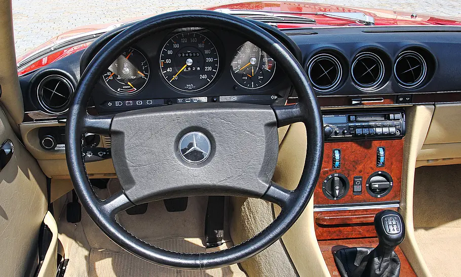 Mercedes 300 SL: R107 Mercedes 300 SL: R107