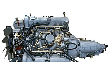 Mercedes M100 V8 Bilder Motor