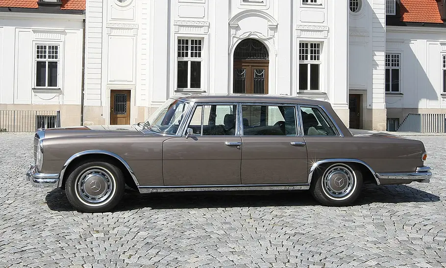 Mercedes 600 (W100) Mercedes 600 (W100): Classic Cars