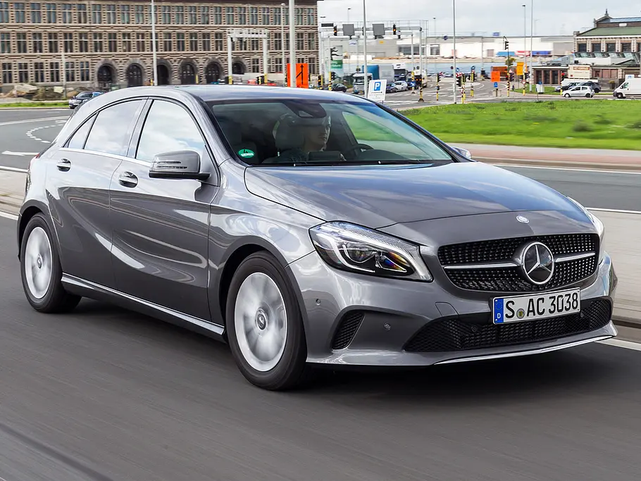Mercedes A-Klasse Facelift 2015 A 180