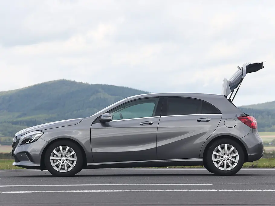 Mercedes A-Klasse Facelift 2015 A 180