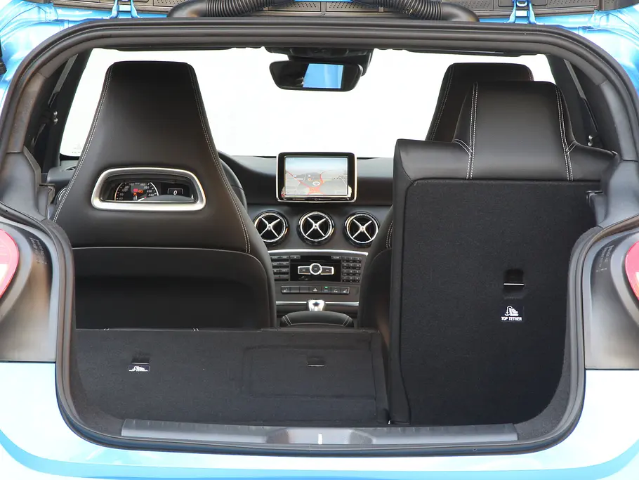 Mercedes A 200 Mercedes A 200 Vergleich Bilder technische Daten Kompaktklasse Kofferraum
