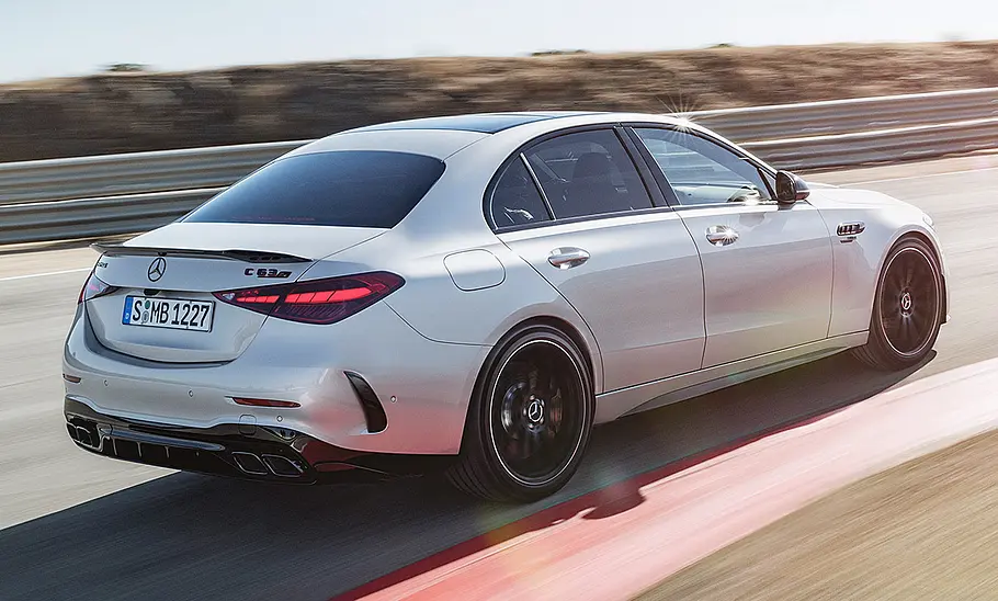 Mercedes-AMG C 63 S E Performance (2023) Mercedes-AMG C 63 S E Performance (2023)