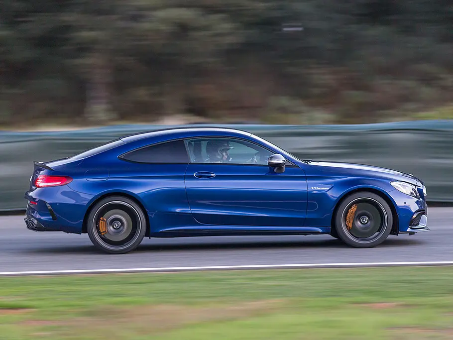 Mercedes-AMG C 63 Coupé Mercedes-AMG C 63 Coupé