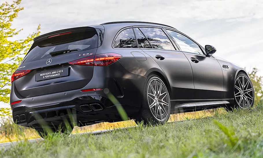 Mercedes-AMG C 63 S E Performance T-Modell (2023) Mercedes-AMG C 63 S E Performance T-Modell (2023)