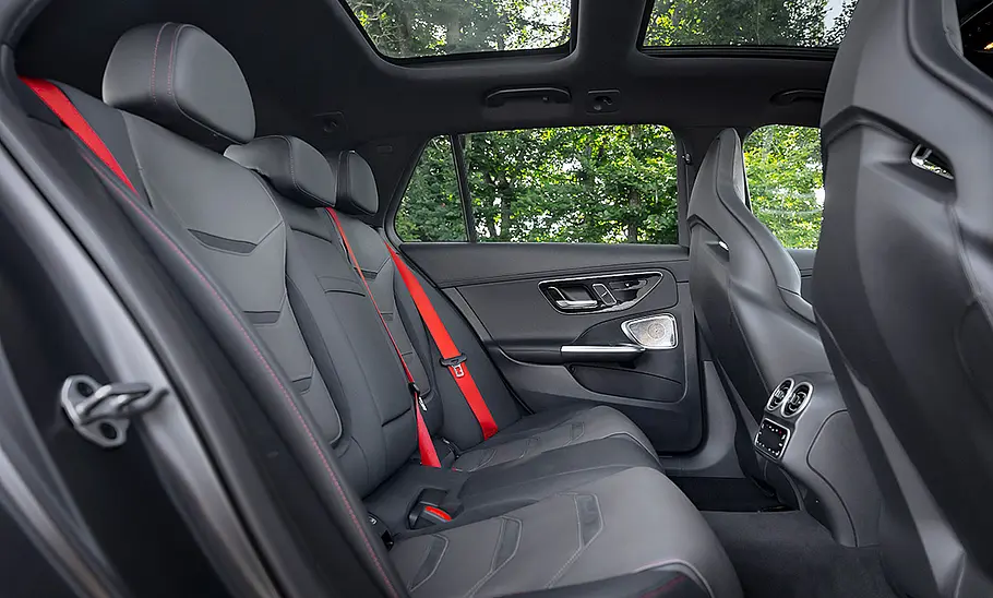 Mercedes-AMG C 63 S E Performance T-Modell (2023) Mercedes-AMG C 63 S E Performance T-Modell (2023)