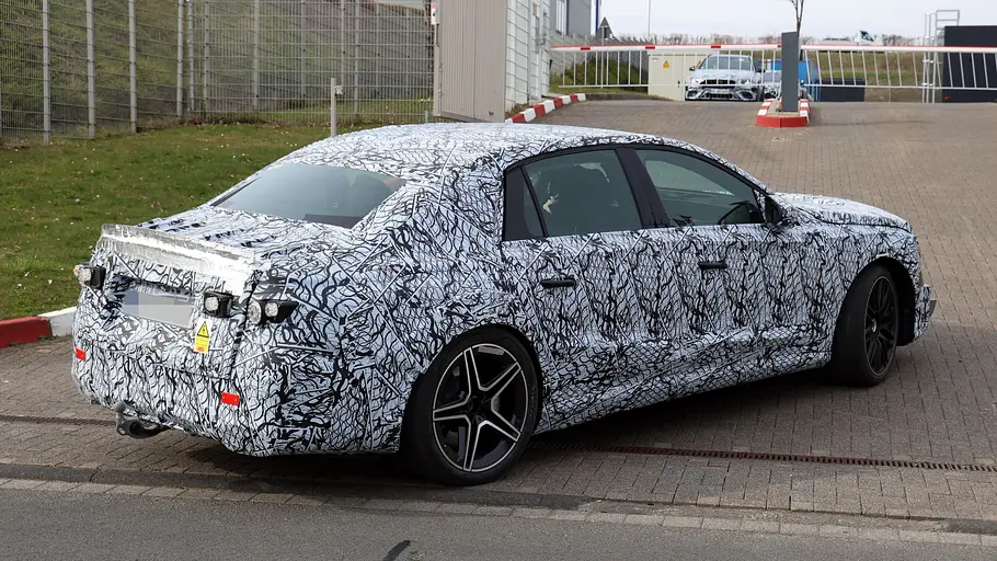 Mercedes-AMG E-Klasse elektrisch Mercedes-AMG E-Klasse elektrisch als Erlkönig.
