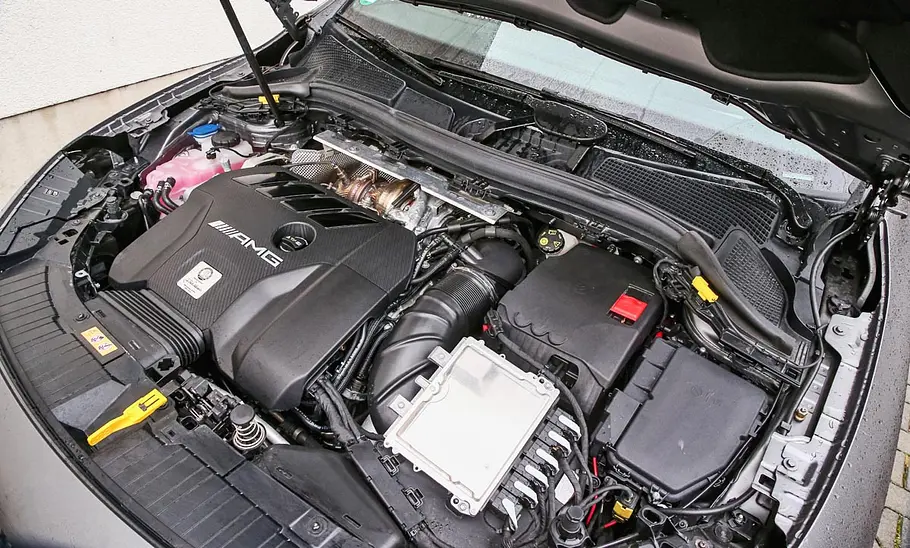 Mercedes AMG GLA 45 S 4Matic+