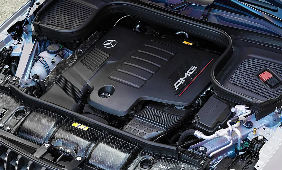 Mercedes-AMG GLE 53 (2024)Innenansicht; Motor; Motorraum