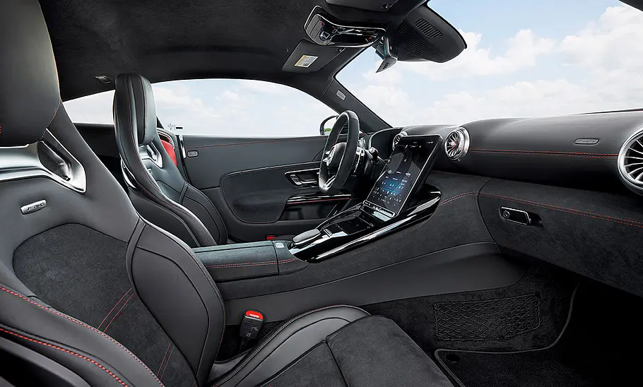 Die Sportsitze des Mercedes-AMG GT 63 Pro (2024).