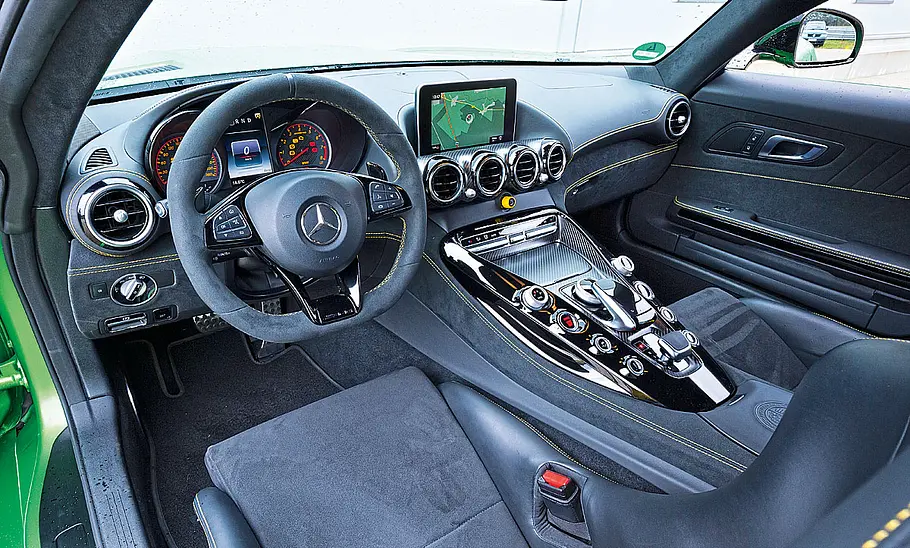 Mercedes-AMG GT R