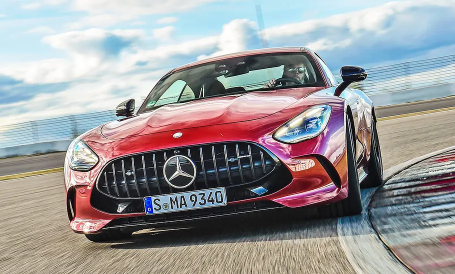 Mercedes-AMG GT 63 4Matic+ Mercedes-AMG GT 63 4Matic+; Außenansicht; fahrend; Frontansicht
