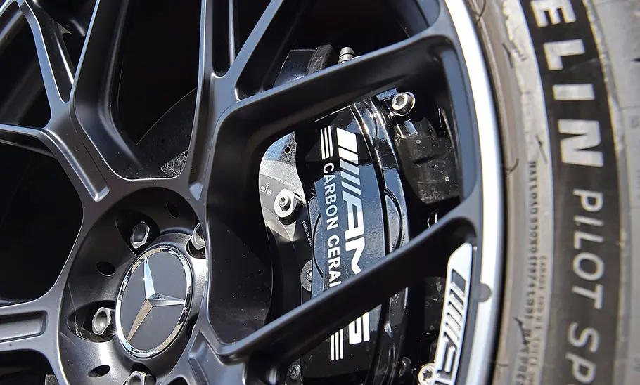 Mercedes-AMG GT 63 4Matic+ Mercedes-AMG GT 63 4Matic+; Außenansicht; Detailansicht; Felge; Bremsanlage