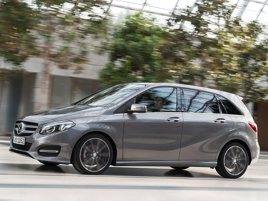 Mercedes B Klasse 2014 Facelift Preis Bilder Motoren Kompakt Van Neuheit 0002