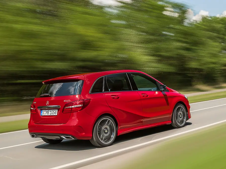 Mercedes B Klasse 2014 Facelift Preis Bilder Ausstattung Motoren Kompakt Van Neuheit 0002