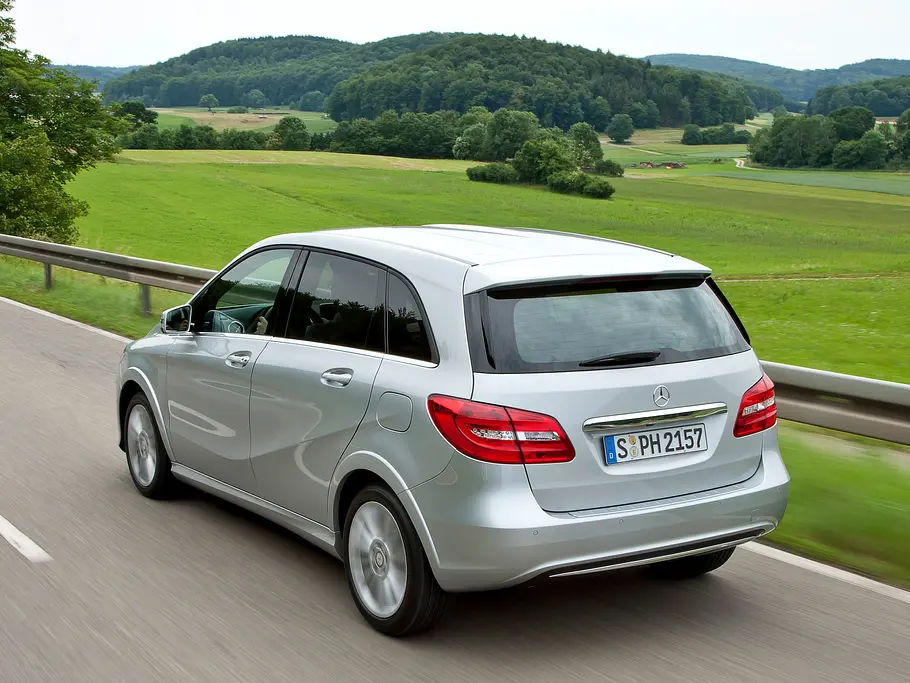 Ab November erhältlich: Der Mercedes B 200 NGD