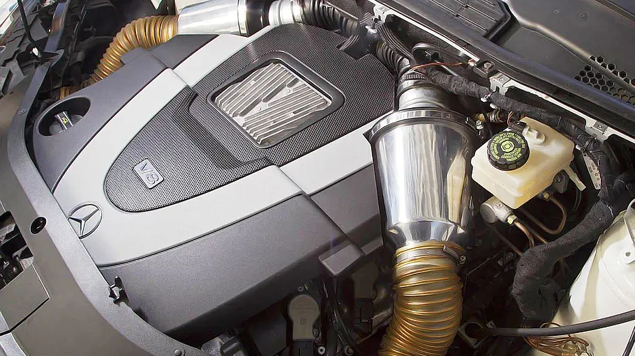 Der Motor des Mercedes B55 AMG