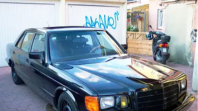 Mercedes-Benz 560 SEL von Kalle Schwensen