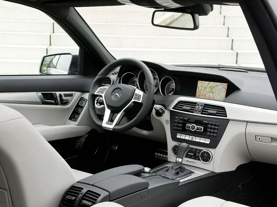 Facelift für Mercedes C-Klasse Mercedes C-Klasse Facelift ab März 2011