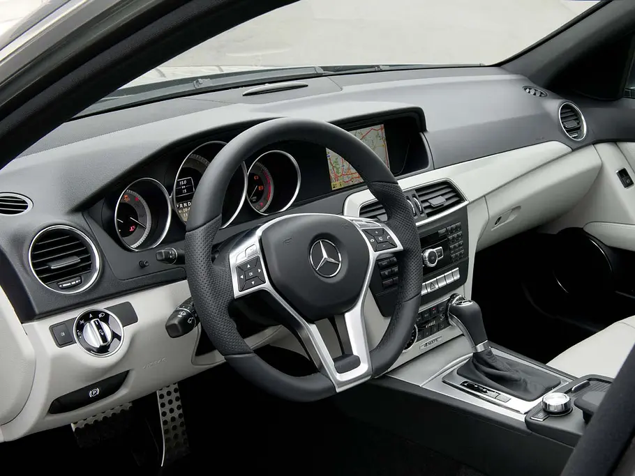 Facelift für Mercedes C-Klasse Mercedes C-Klasse Facelift ab März 2011
