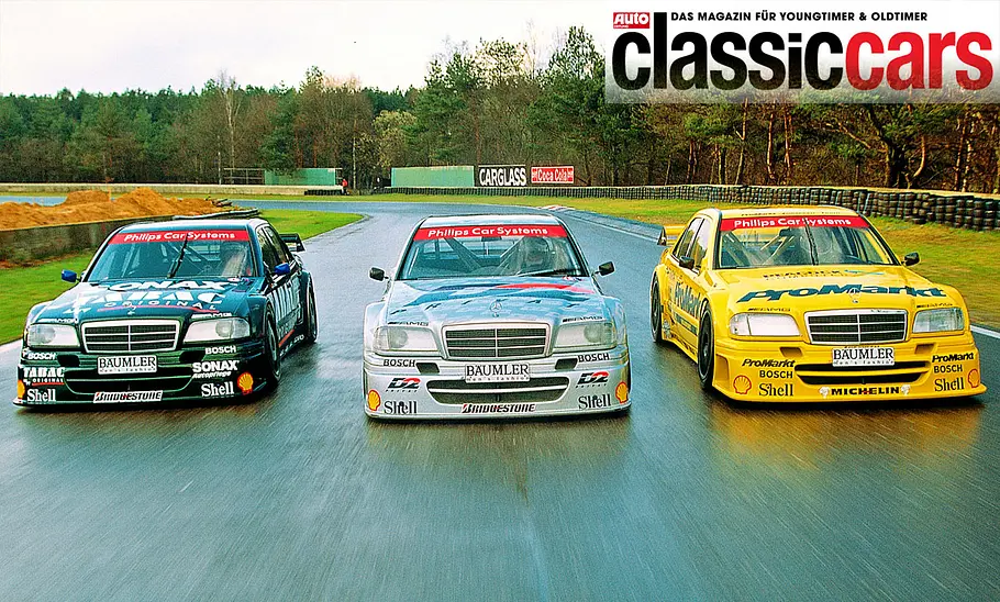 Mercedes C-Klasse (W202) DTM 1994 Drei Mercedes C-Klassen (W202) aus der DTM 1994 fahrend von vorne.