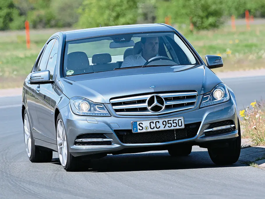 Mercedes C-Klasse Gebrauchtwagen GTÜ Bilder