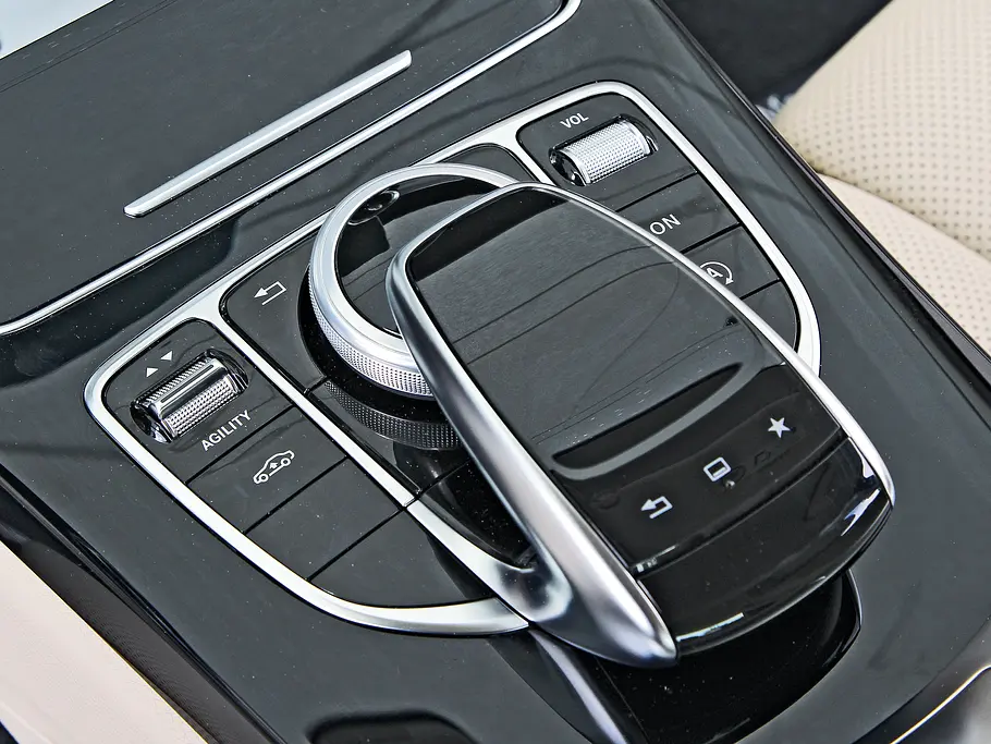 Mercedes C 250 Vergleich Bilder technische Daten Bedienung