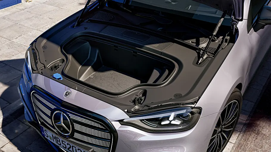 Der Frunk des Mercedes C400 4Matic elektrisch