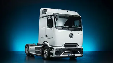 Mercedes eActros 600 (2024); stehend, schräg vorne - Foto: Daimler Truck