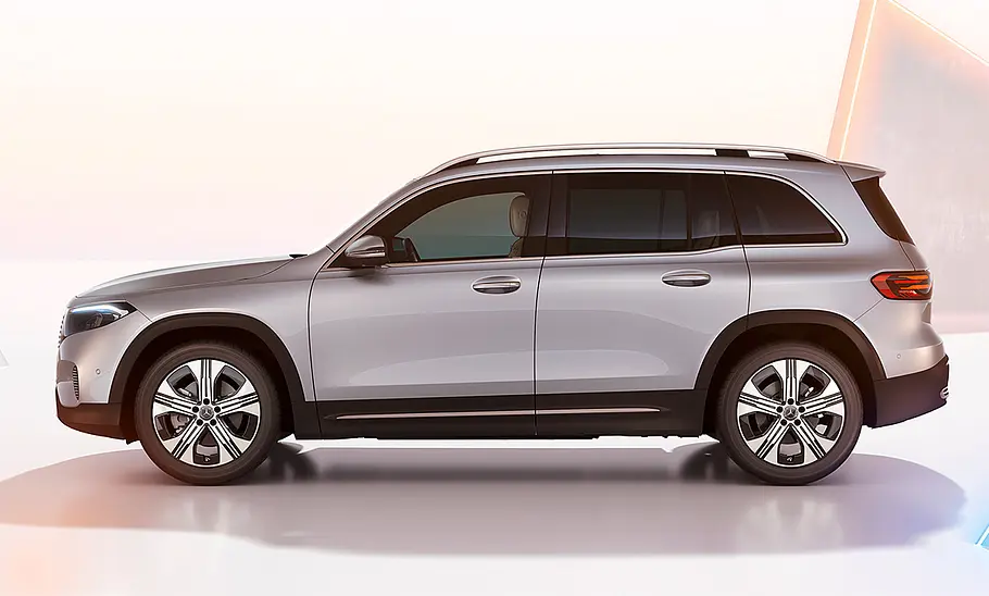 Mercedes EQB Facelift (2024) Mercedes EQB Facelift (2024)