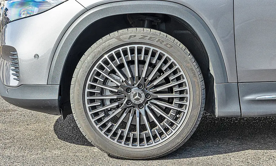 Mercedes EQB