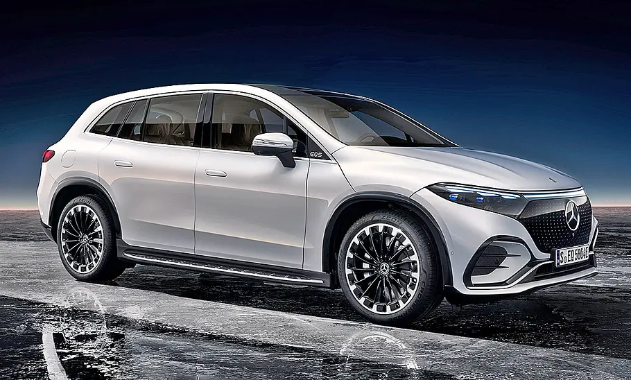 Mercedes EQS SUV 450 4Matic Mercedes EQS SUV; statisch von vorne links