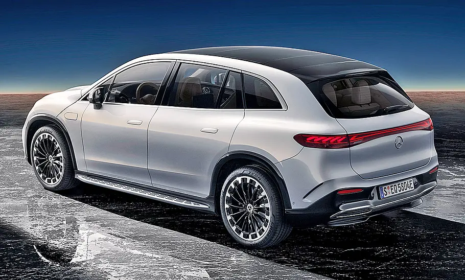 Mercedes EQS SUV (2022) Mercedes EQS SUV (2022); stehend, schräg hinten