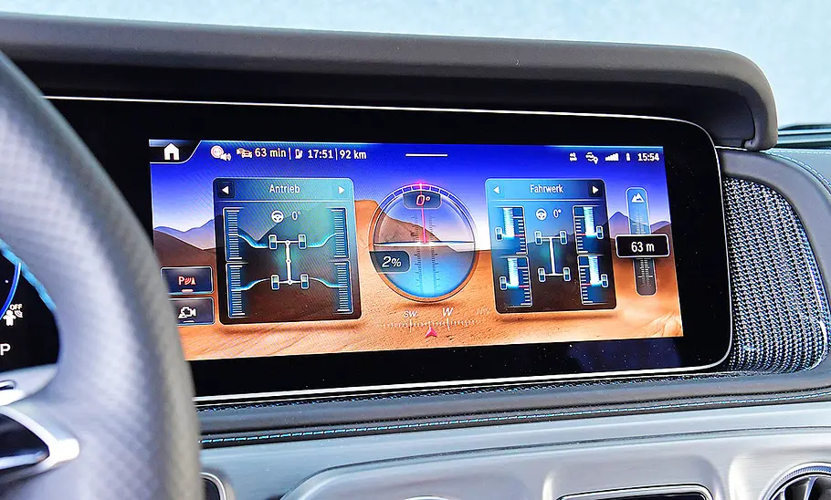 Mercedes G 580 EQ Blick auf die Armaturen im Innenraum des Mercedes G 580 EQ.