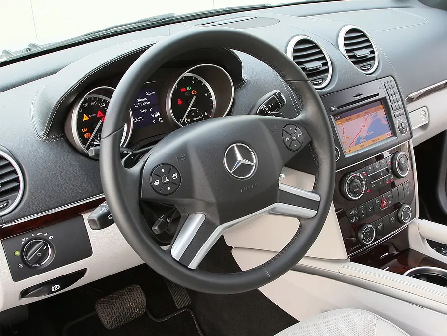 Mercedes GL 450 CDI 4MATIC Armaturenbrett