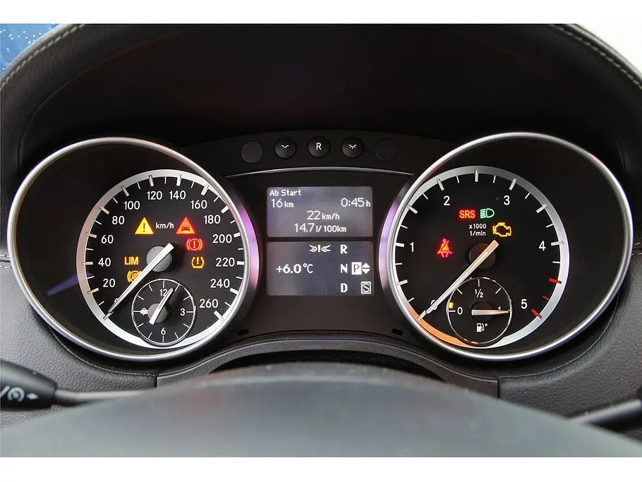 Mercedes GL 450 CDI 4MATIC Display