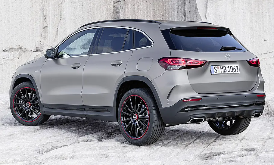Mercedes GLA (2020) Mercedes GLA (2020)