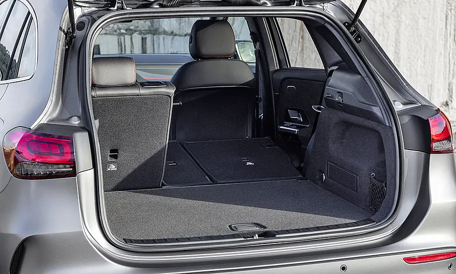 Mercedes GLA (2020) Mercedes GLA (2020)